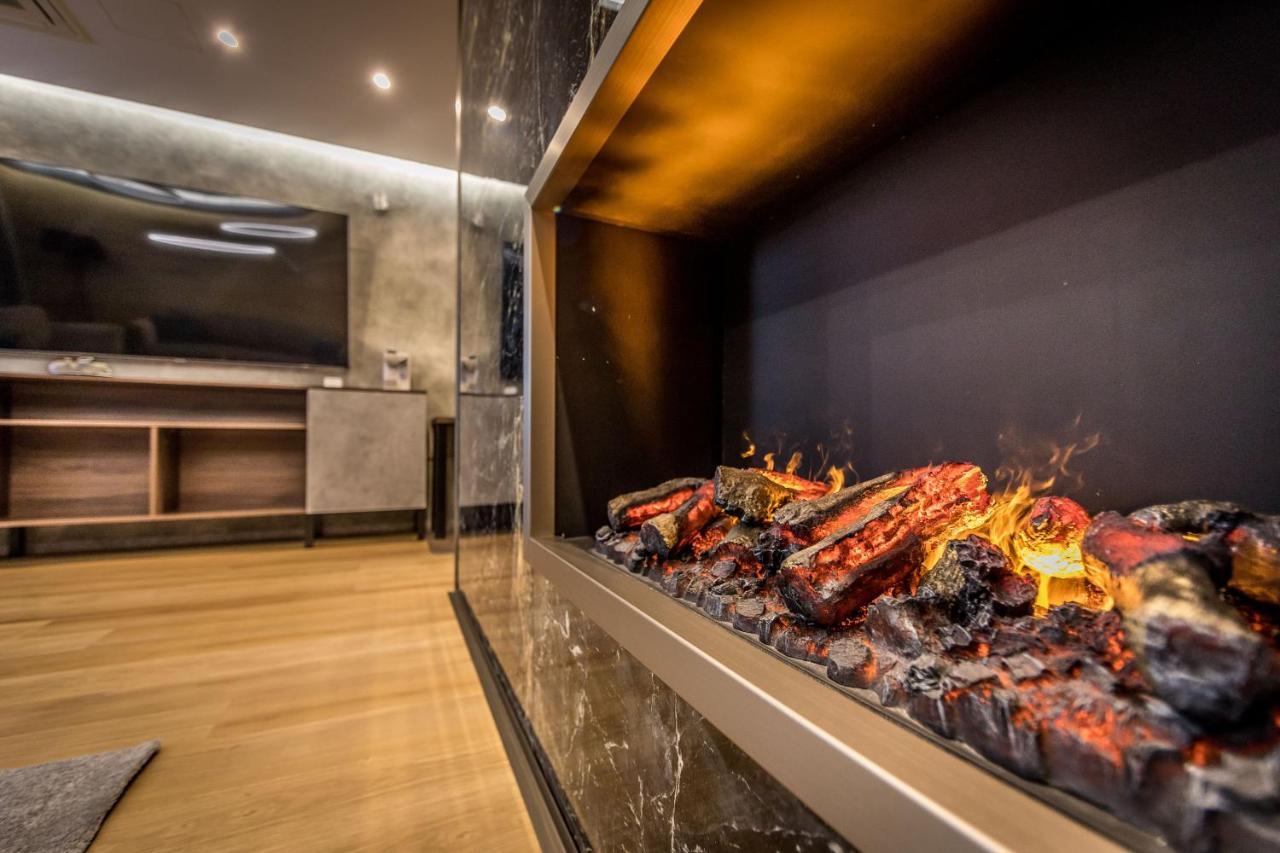 Kalvin Restaurant & Pension Rastislavice Екстериор снимка