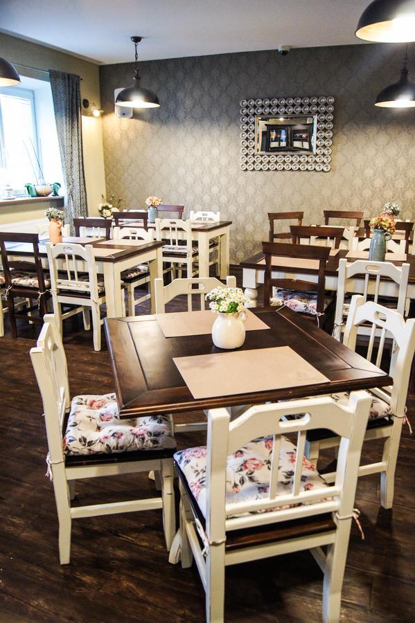Kalvin Restaurant & Pension Rastislavice Екстериор снимка